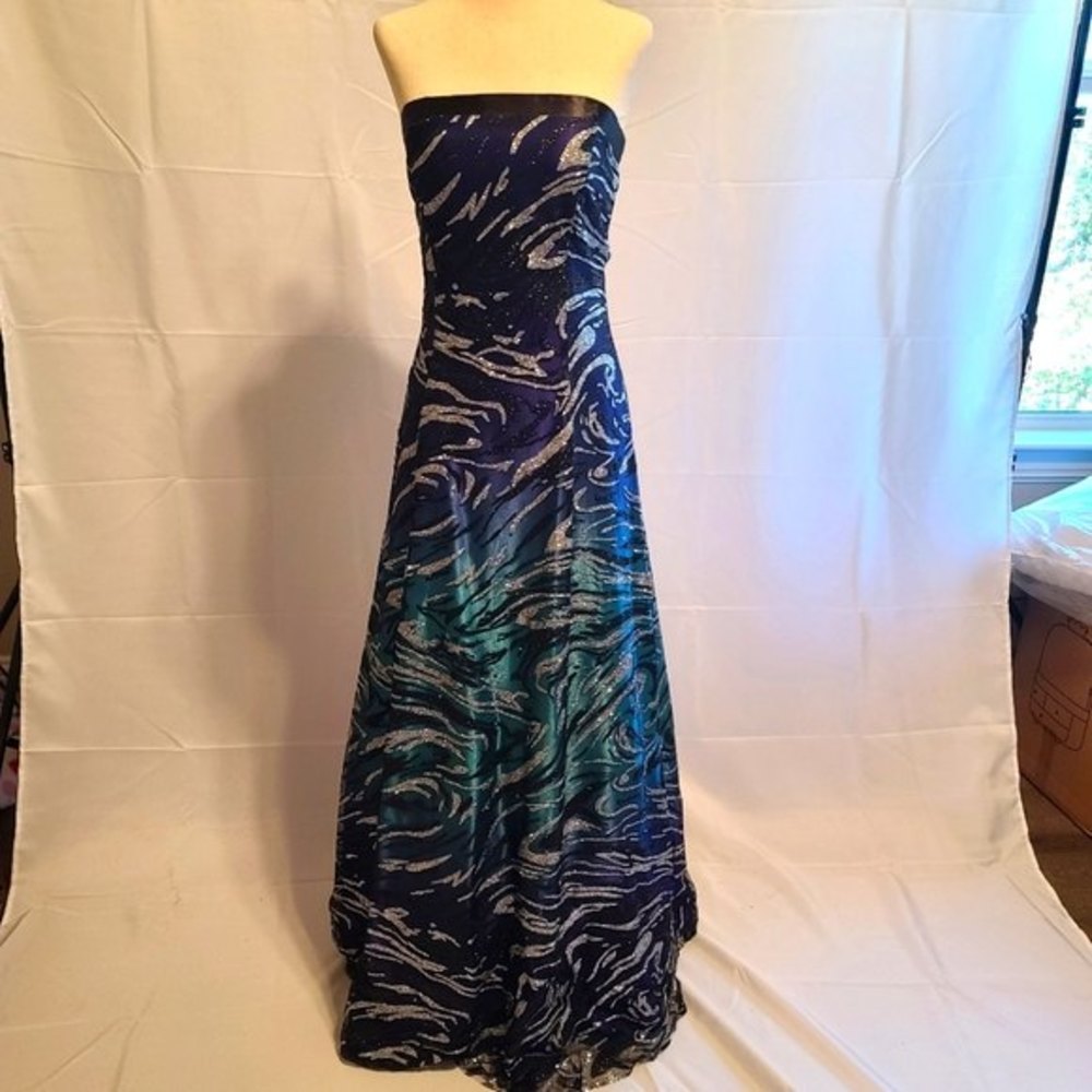 NV Couture blue and silver ombre glitter swirl formal dress size 4